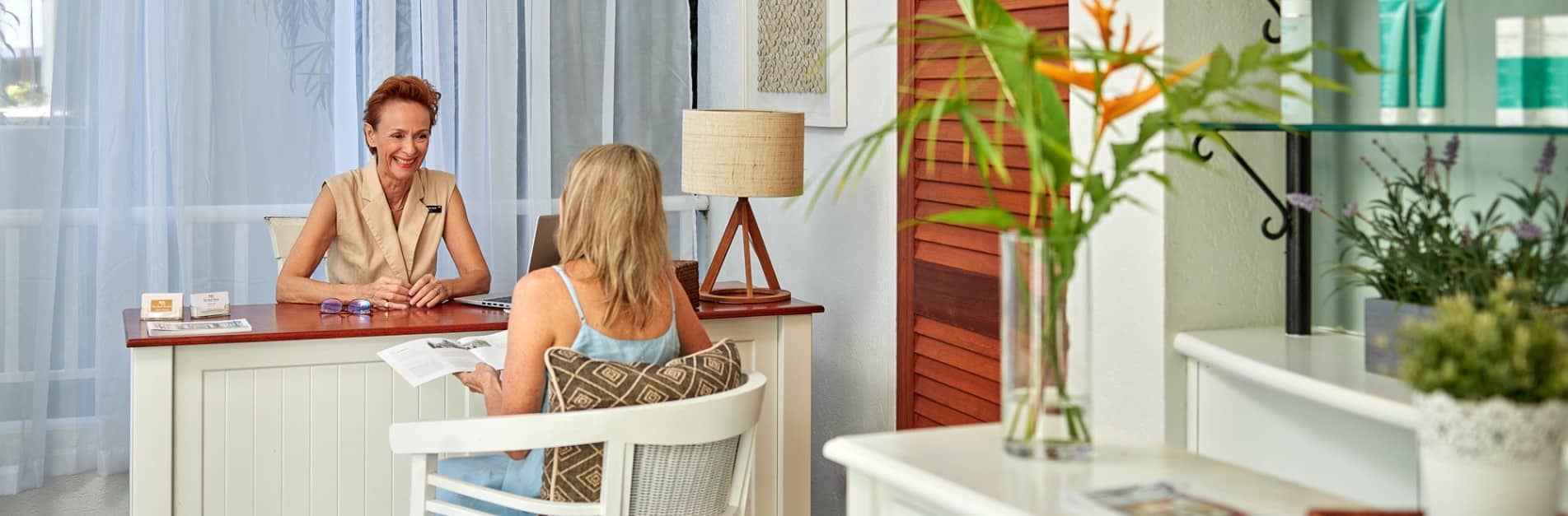 reef-house-day-spa-website-header-004